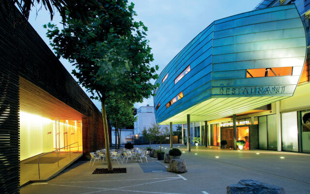 hotelImage