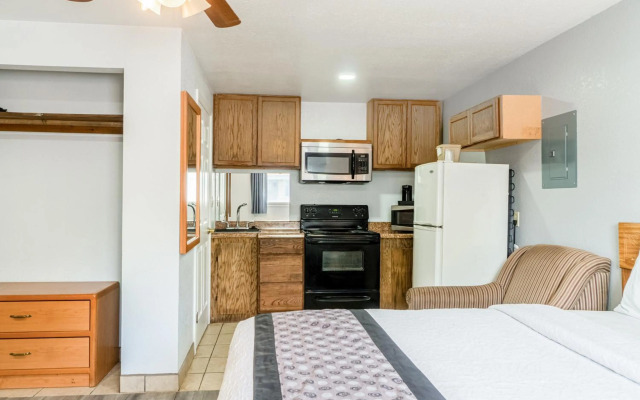 Purple Sage By OYO Snyder TX