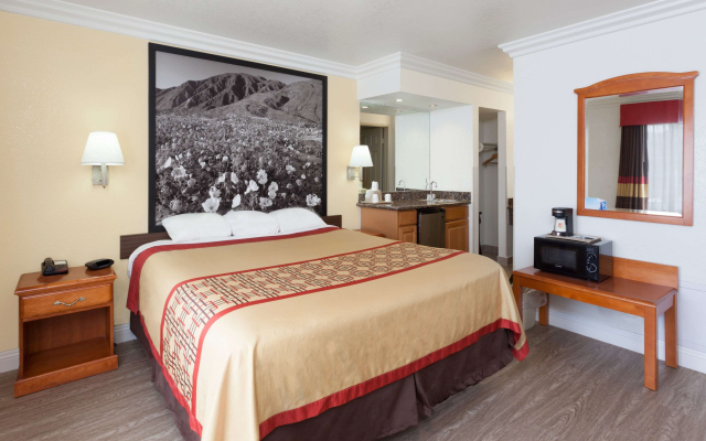 Super 8 by Wyndham Vallejo/Napa Valley