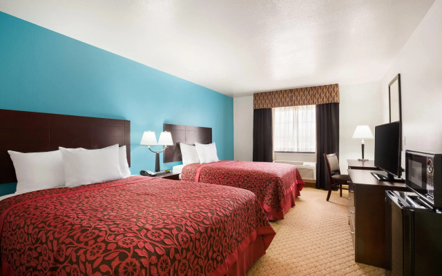 Days Inn & Suites by Wyndham Conroe North