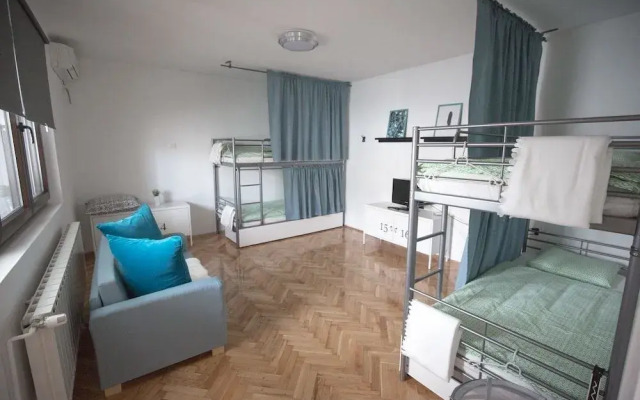 Hostel Wanderlust Osijek
