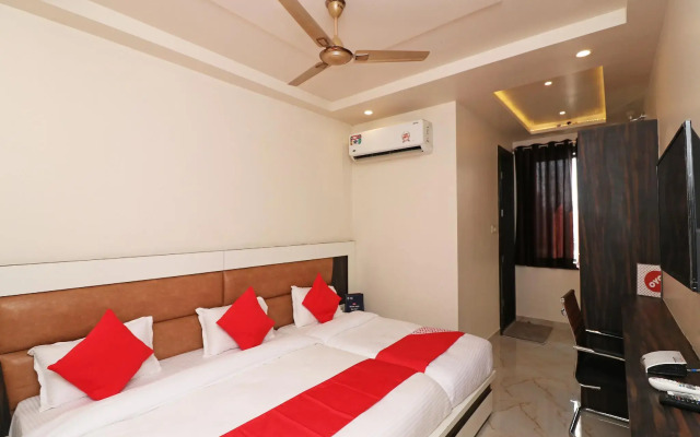 Capital O 19955 Hotel Krishnandan