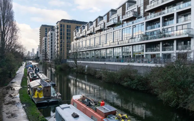 Regent's Canal View Apartment