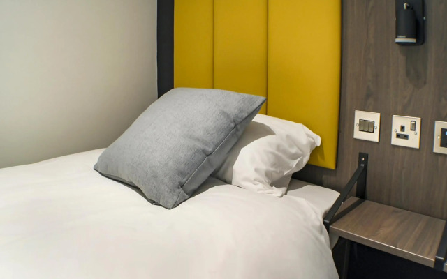 OYO Tamworth Arms Boutique Pub & Hotel