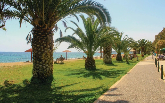 Awesome Home in Nea Makri With Wifi and 3 Bedrooms