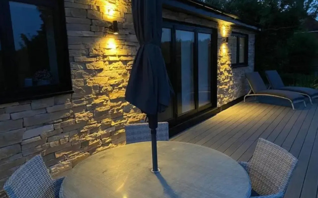 The View, Charming 2-bed Apartment in Shaftesbury,