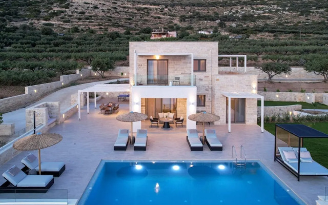 City Moments Villa Free Indoor Heated Pool