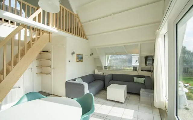 Radiant Seaside Holiday Home