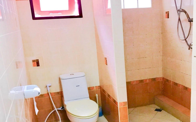 Punyapha Beach Villa