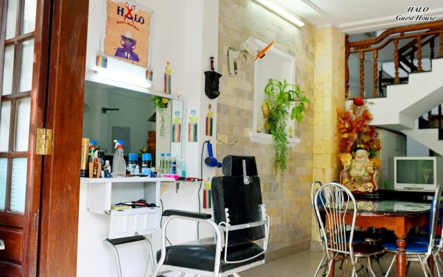Halo Tourist Guesthouse