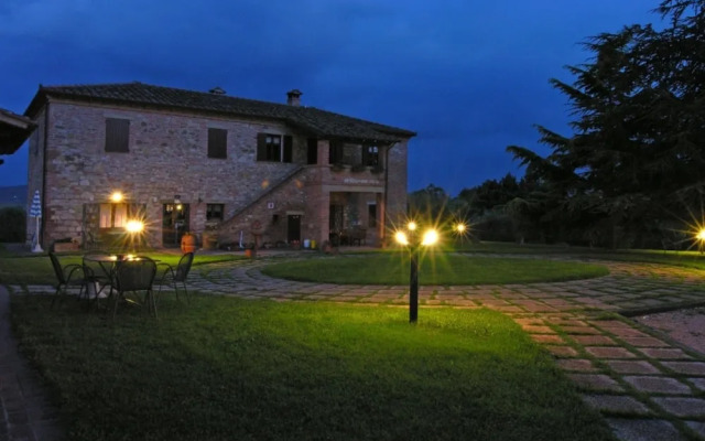 Broom apt With Shared Pool