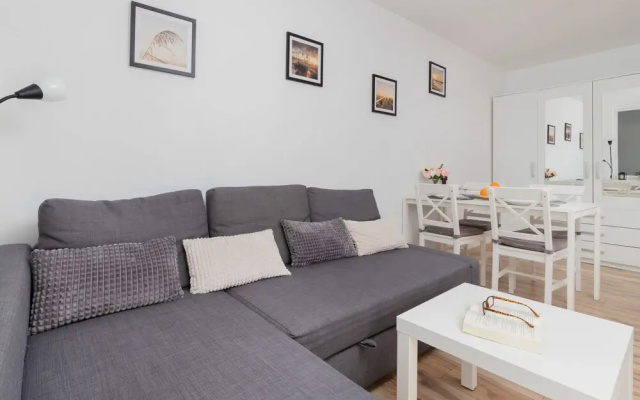 Pet-friendly Studio Gdansk by Renters