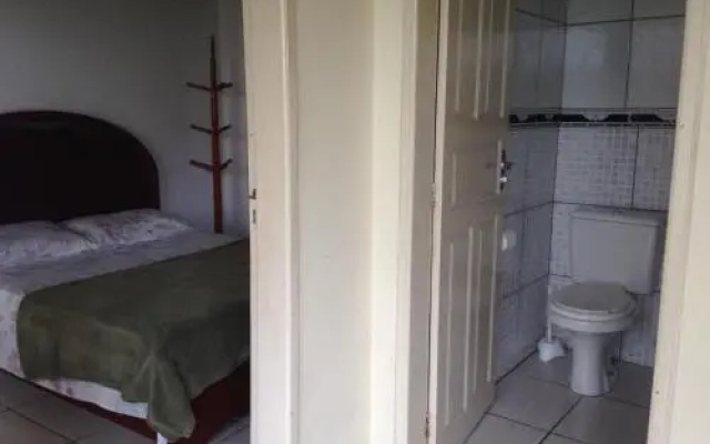 Casa Albergue Hostel