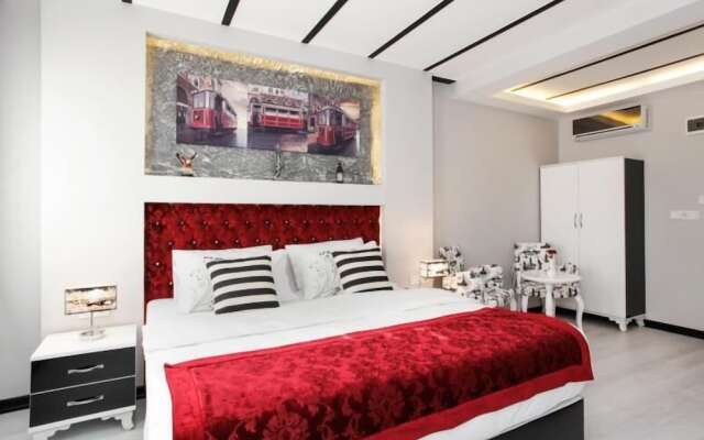 Taksim Doorway Suites