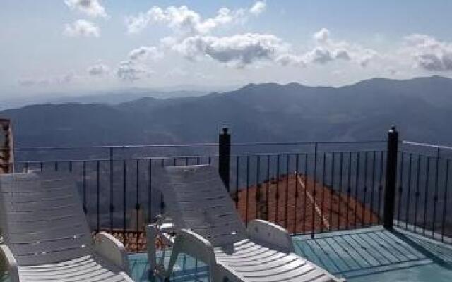 Maria Banana Guest House