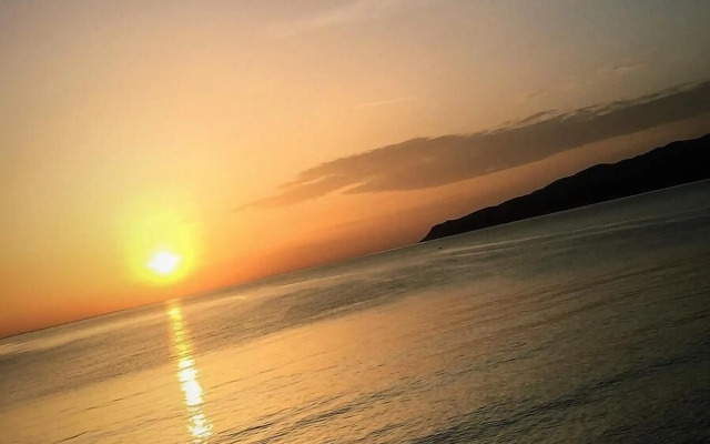 Diamond Beach Apts & Studios