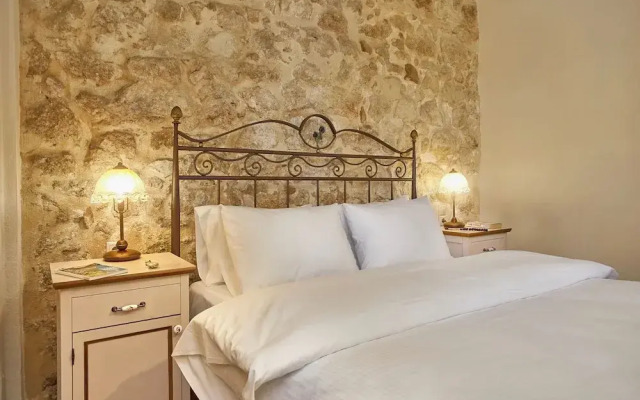 Arhontiko Arhanes Suites