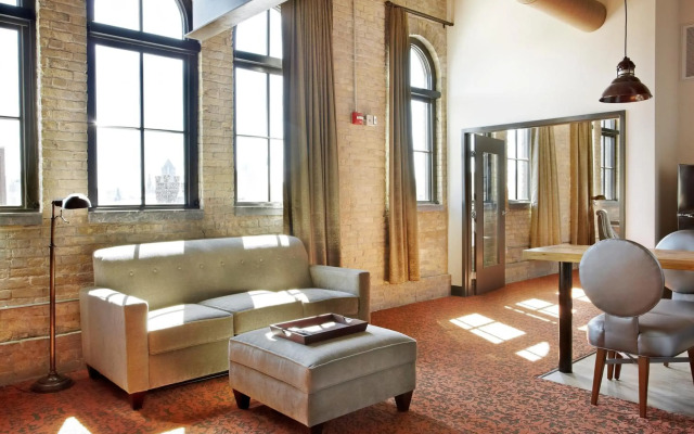 The Brewhouse Inn & Suites