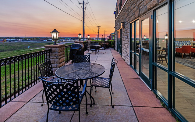 Holiday Inn Express & Suites Tulsa S Broken Arrow Hwy 51 by IHG