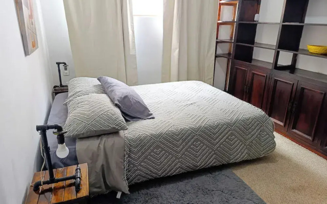 Hostal Mochiliers Bed and Breakfast