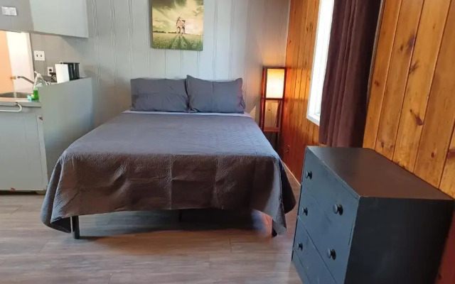 Deerview Lodge & Cabins