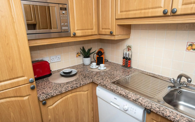 Park Lane Apartments - Clarges St