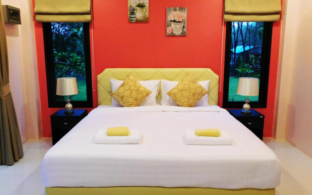 Phuket Sirinapha Resort