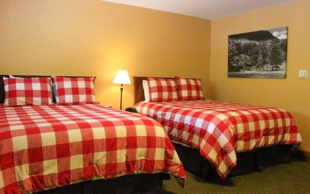 Silver Moon Inn