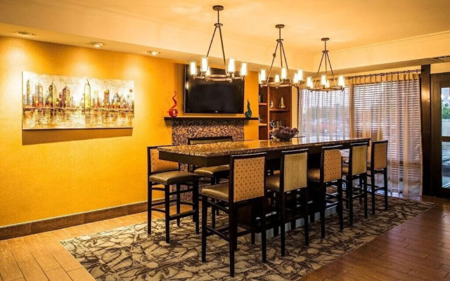 Inn at Philadelphia Airport