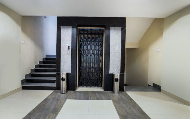 OYO Flagship 18828 Swagath Residency Kondapur