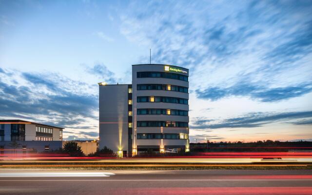 Holiday Inn Express München-Messe, an IHG Hotel