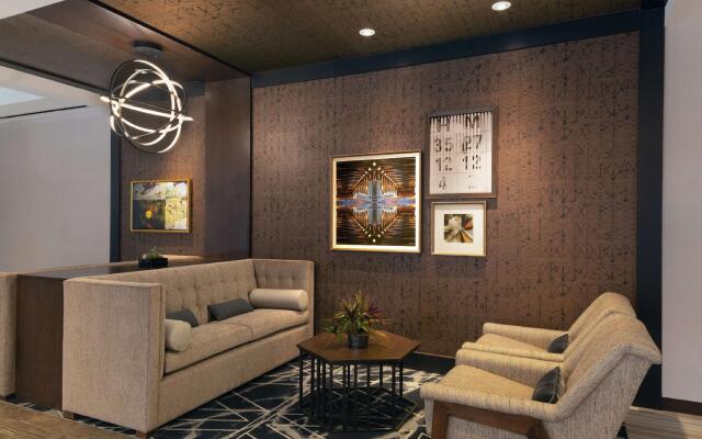 DoubleTree by Hilton Jamestown