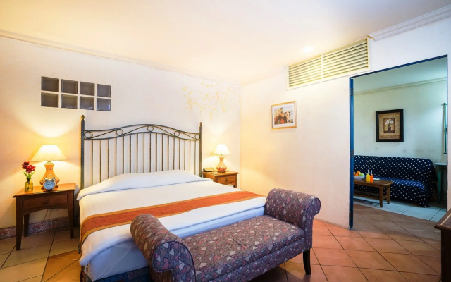 Horseshoe Point Resort