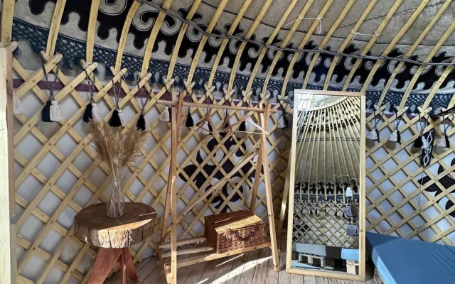 Lake glamping ik