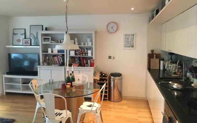 Modern 3 Bedroom Apartment in Paddington
