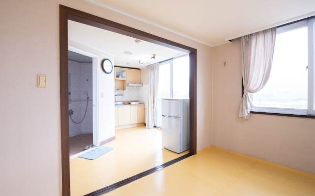 Jirisan Tovice Condo