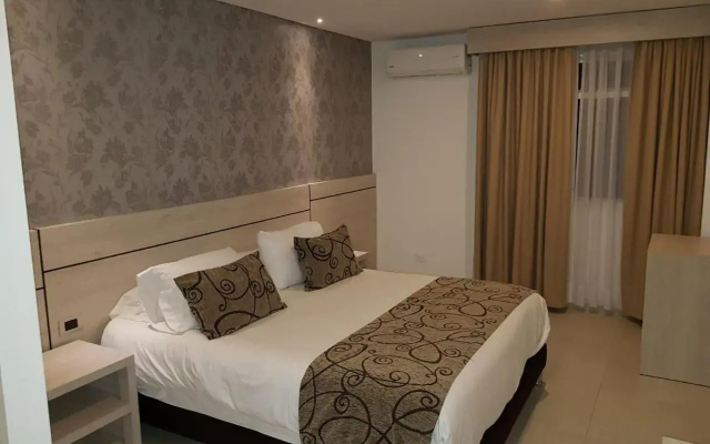 Hotel Arawak Plaza