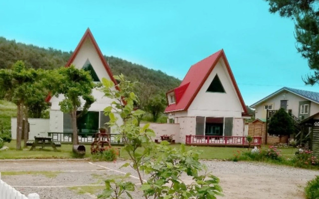 Yangyang Badaae Geolinbeol Pension