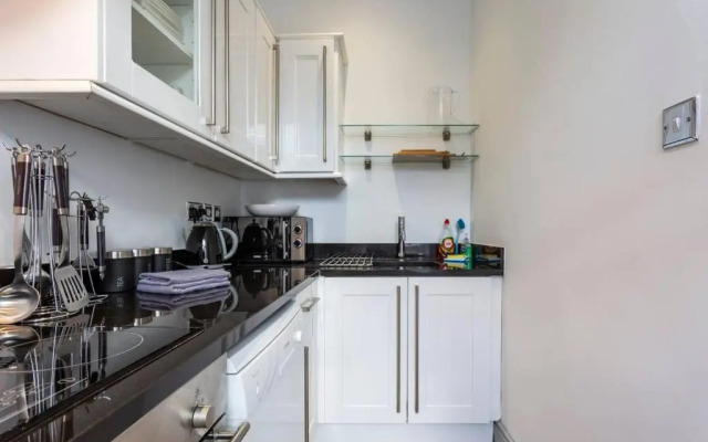 Spacious Central Chic Apartment - Simply Check In