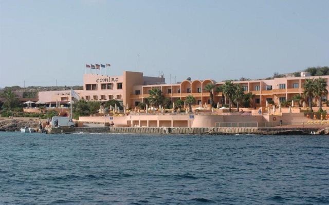 Comino Hotel and Bungalows