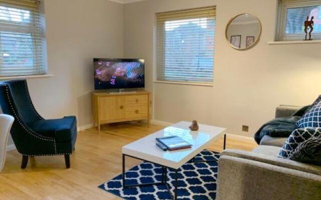 Accommodation Windsor Ltd - Lawrence Court
