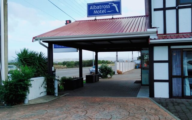 Albatross Motel