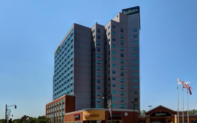 Niagara Fallsview Hotel Suites