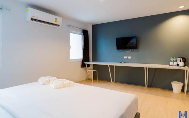 Manonta Budget Hotel