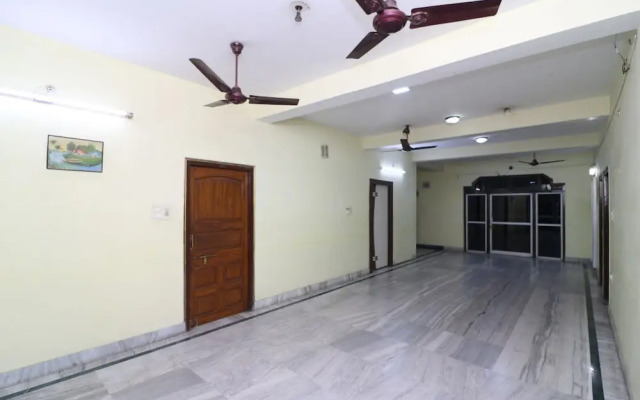 OYO 18668 Ananya Guest House
