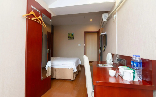 GreenTree Inn Shanghai Songjiang Xinqiao Jiuxin Road Express Hotel