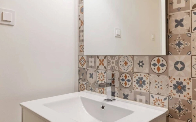 Modern 1Bed Apt,Sleeps4 nr Av Almirante Reis