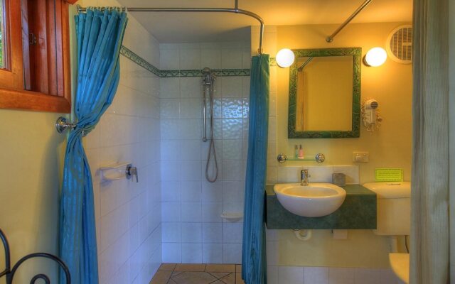 Maleny Tropical Retreat Balinese B&B