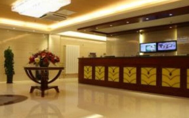 Green Inn Huainan Tianjiaan District Wanda Plaza Express Hotel