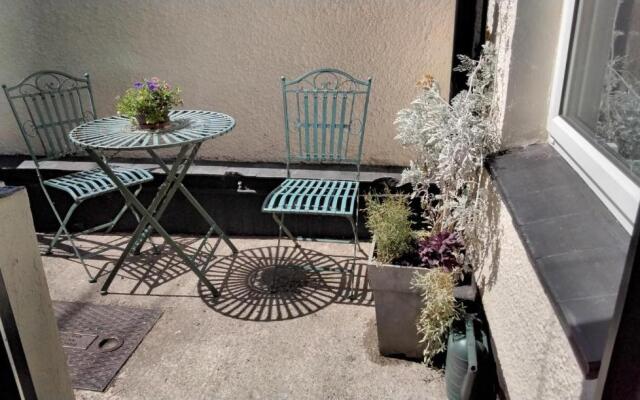 Cosy, Spacious 2-bed Cottage in Watchet, Somerset